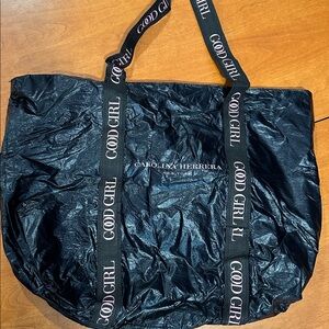 Carolina Herrera GOOD GIRL Black Crinkle Overnight Tote Bag w Pink Lining